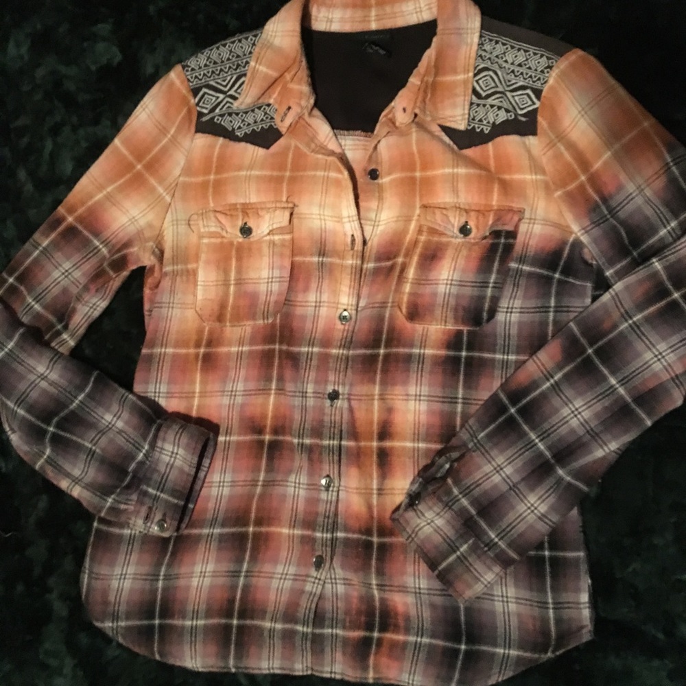 Bleached Daytrip shirt